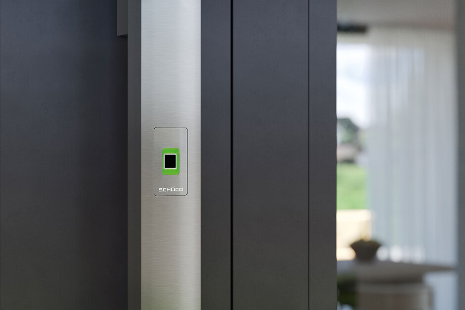 Haustür mit Öffnung per Fingerprint